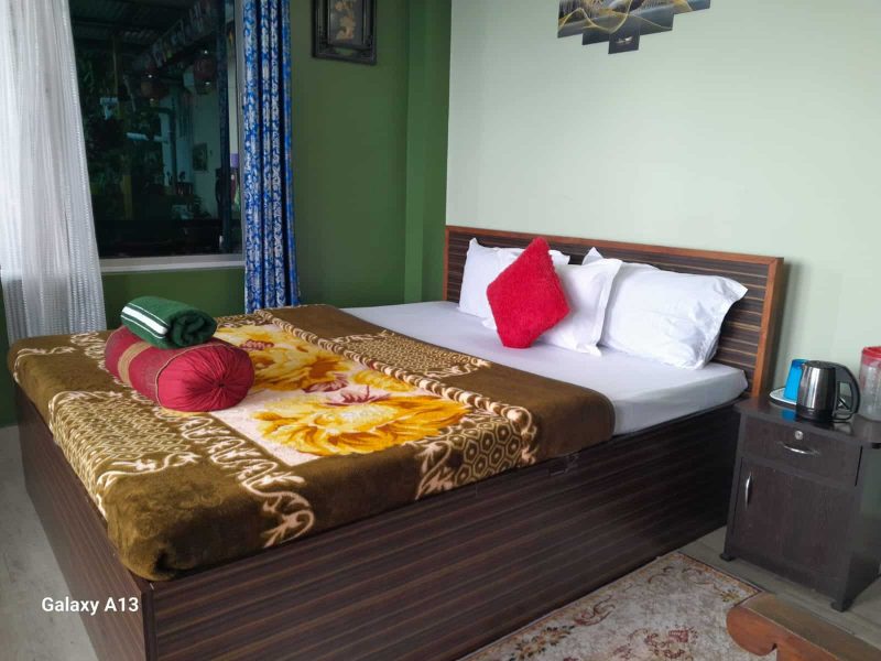 Seven Hills room