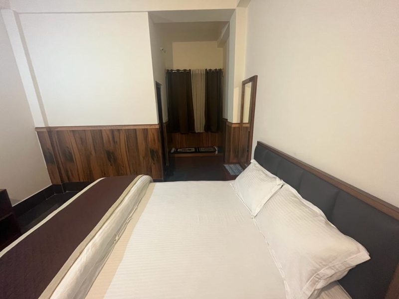 Dzomo room