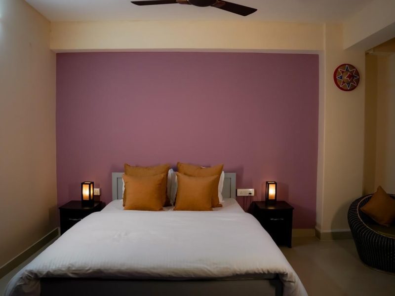 Yellow Sapphire Rooms