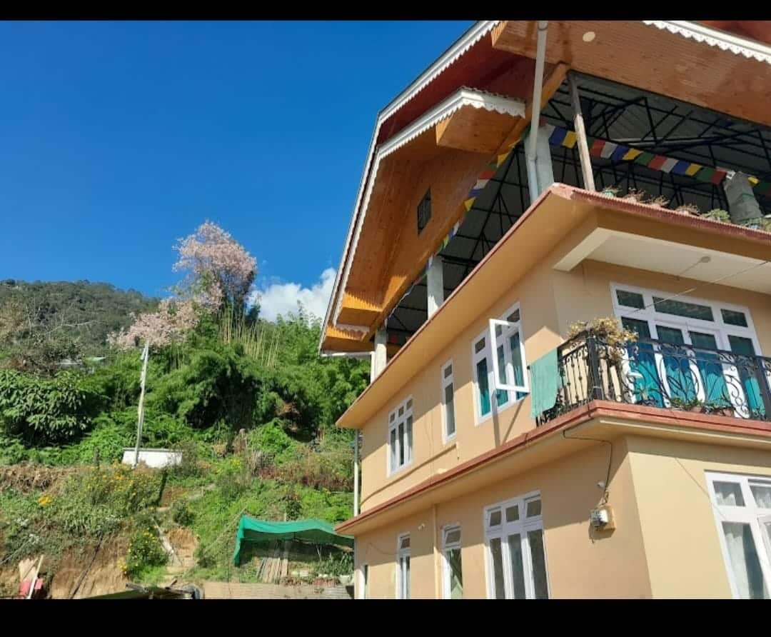 Mountain Majesty Homestay